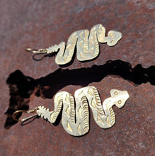 Load image into Gallery viewer, Rattlesnake Earrings