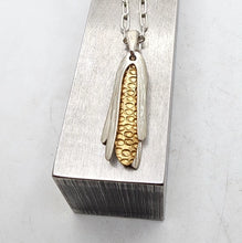 Load image into Gallery viewer, Maize Pendant