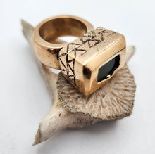 Load image into Gallery viewer, Nephrite Ingot Ring